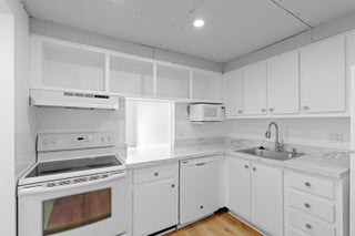 Photo of Listing #RX-11130043