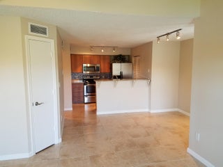 Photo of Listing #RX-11130473