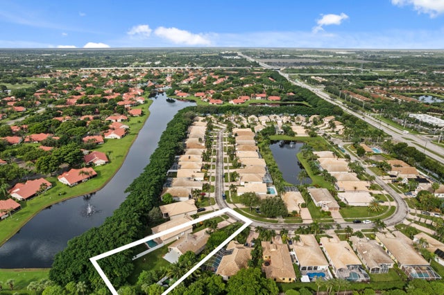 7568 Eagle Point Dr, Delray Beach