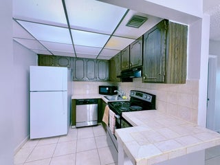 Photo of Listing #RX-11131639