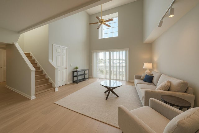 Photo of Listing #RX-11132327