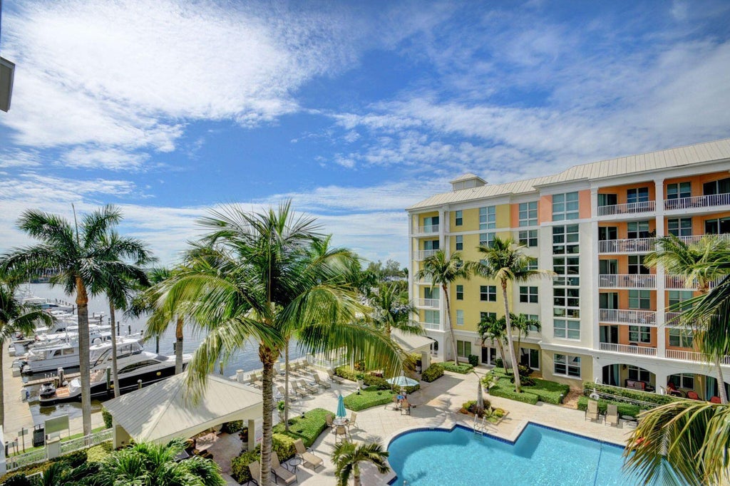 806 E Windward Way ##404, Lantana