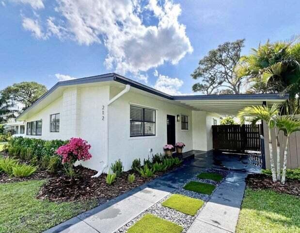 212 Ne Entrada Av, Port Saint Lucie