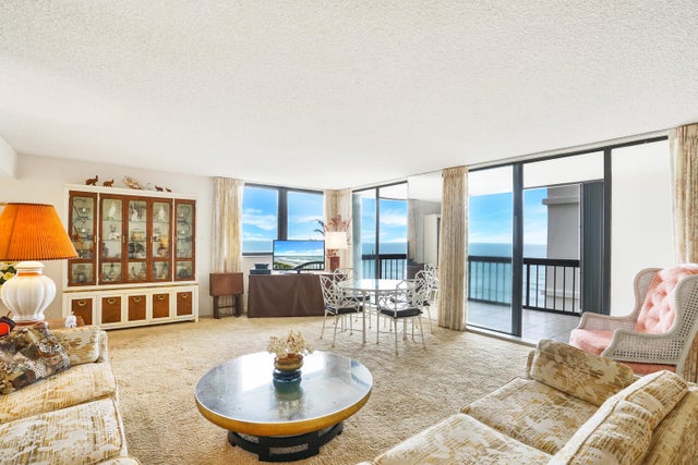 3 of 39 - 5380 N Ocean Drive #11f, Singer Island, FL