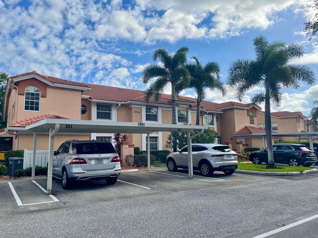 9709 Shadybrook Dr #201, Boynton Beach