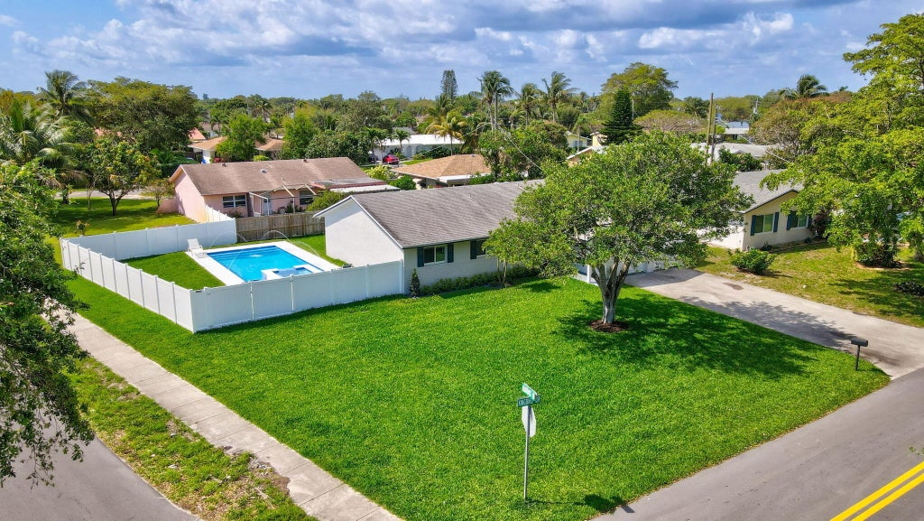510 Kingbird Circle, Delray Beach