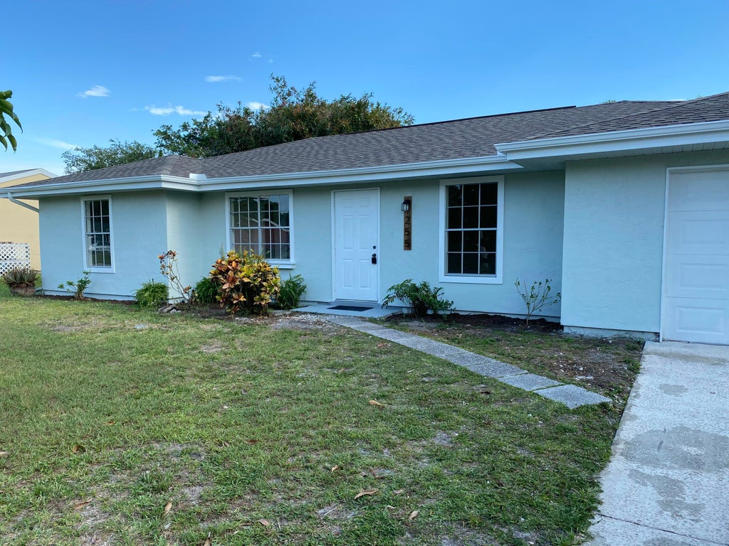 255 Sw Bridgeport Drive, Port Saint Lucie