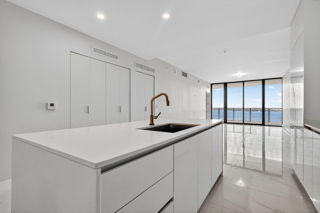 701 Ne 23rd Street #2006, Miami