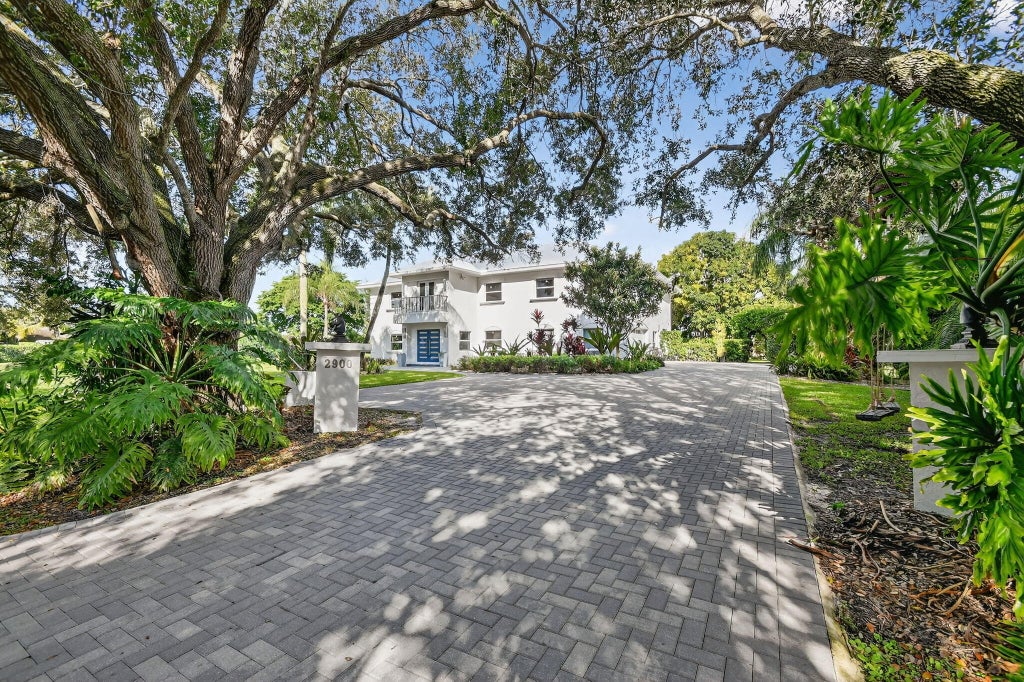 2900 Greenbriar Blvd, Wellington
