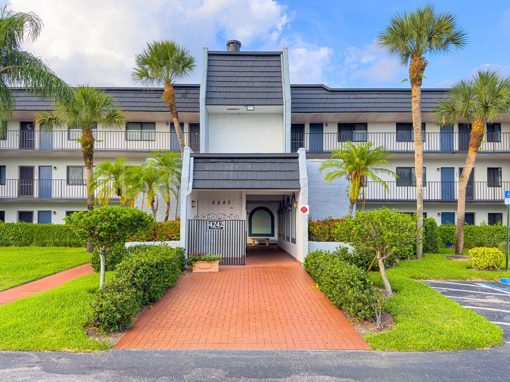 4242 Deste Ct #101, Lake Worth