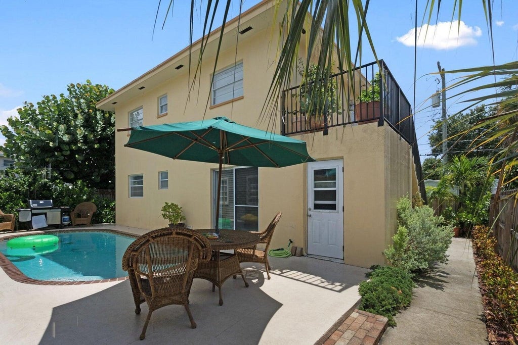 216 S Ocean Breeze ##1 Poolside, Lake Worth Beach