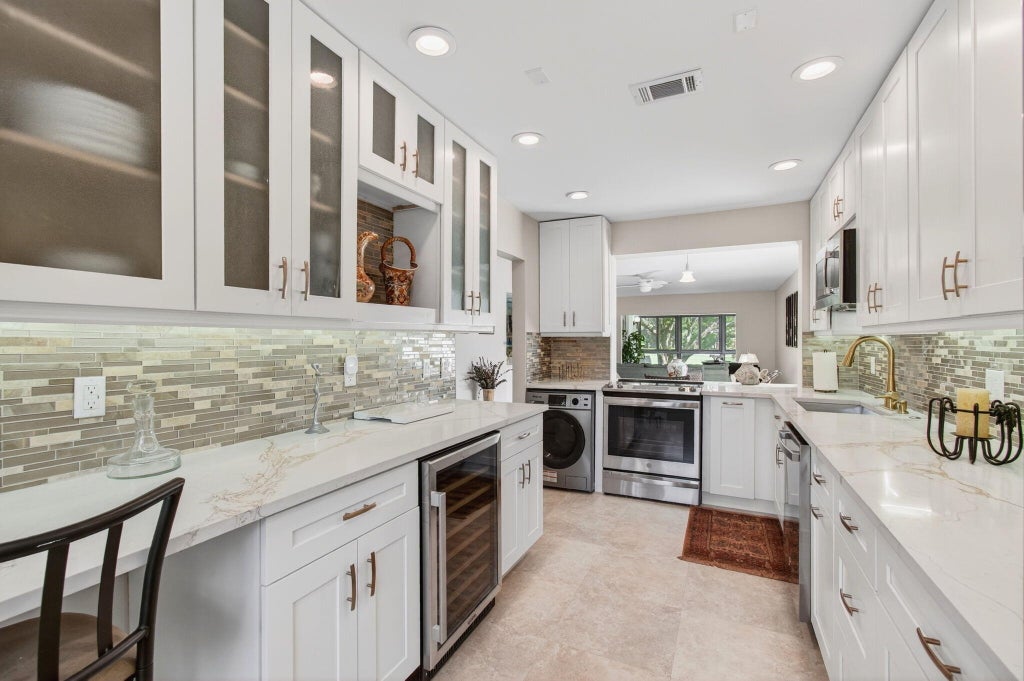 30 Southport Lane #h, Boynton Beach