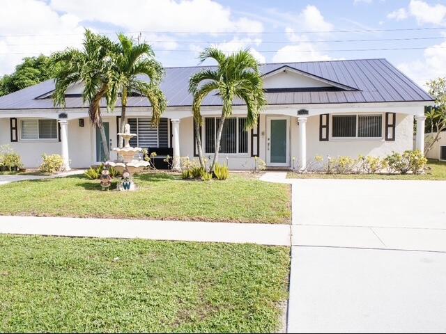 1322 Riverside Circle, Wellington