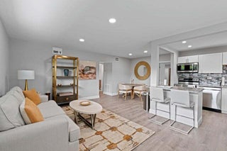 Photo of Listing #RX-11135512