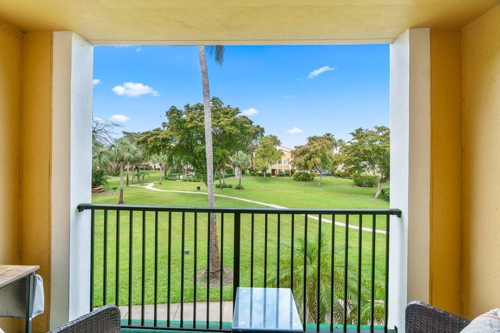 127 Yacht Club Way #206, Hypoluxo
