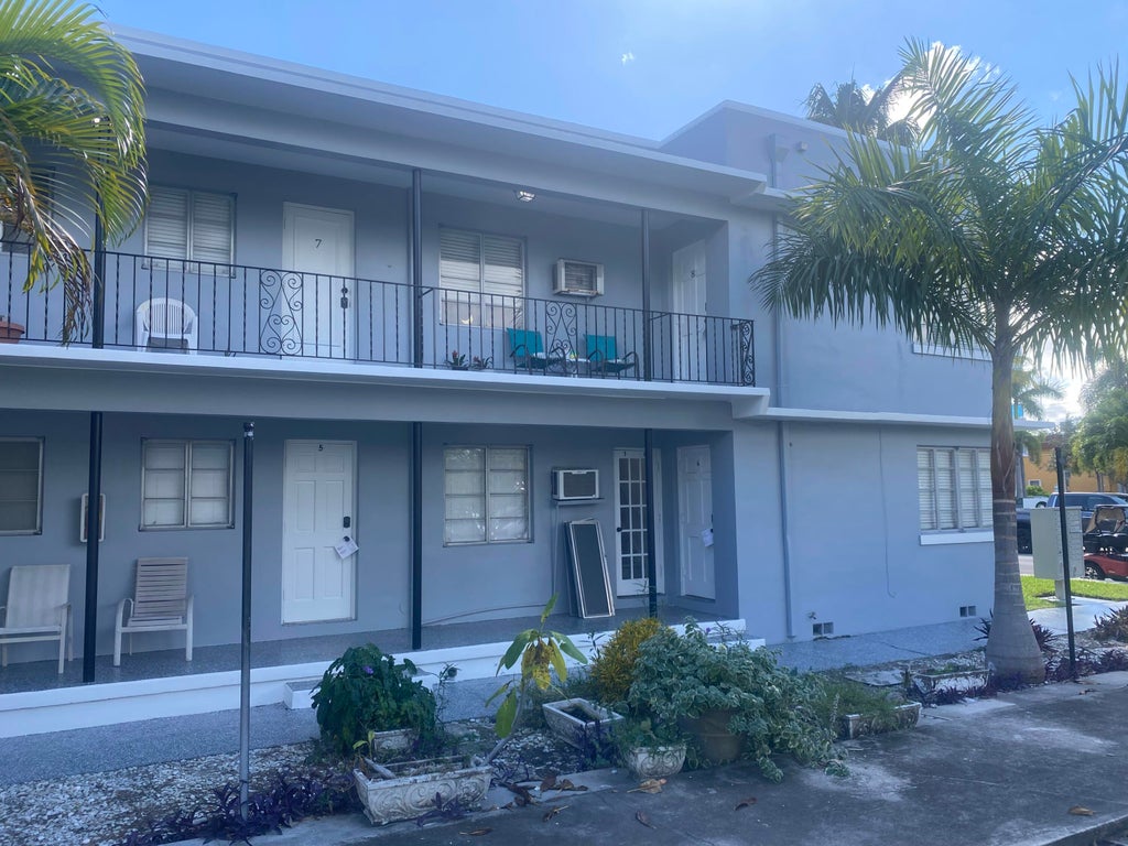 112 Lake Avenue #5, Lake Worth Beach