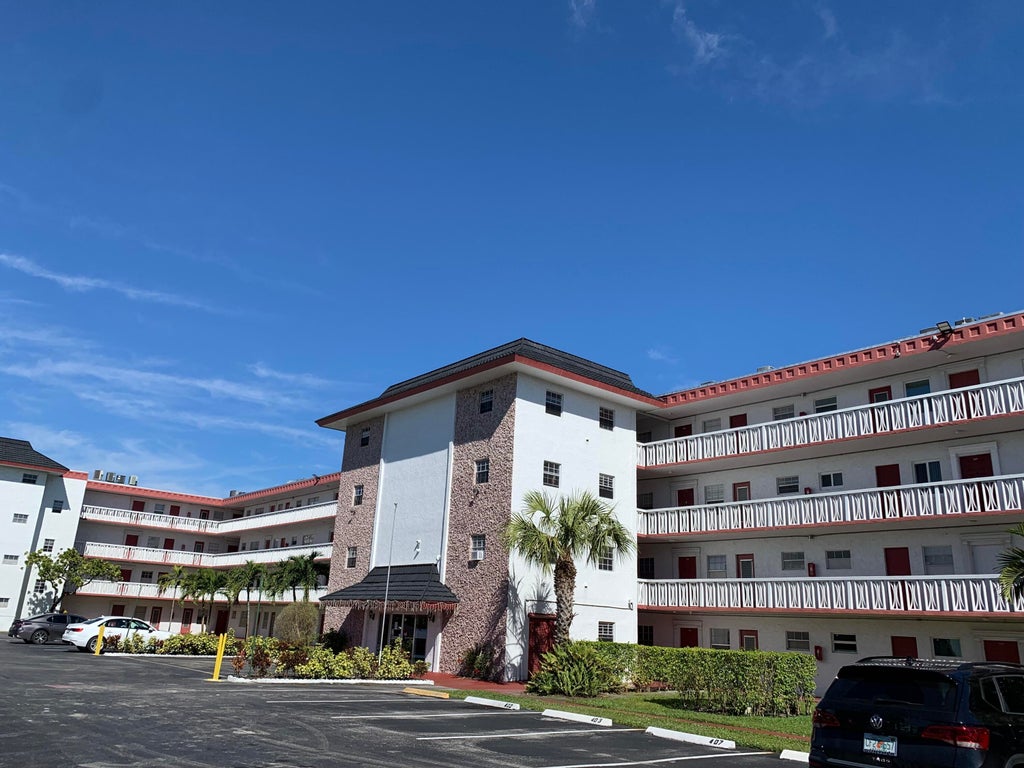 4140 Nw 44th Av #405, Lauderdale Lakes