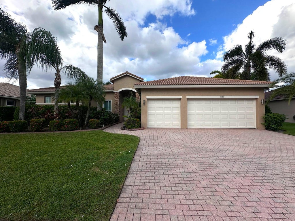 9919 Royal Cardigan Way, West Palm Beach