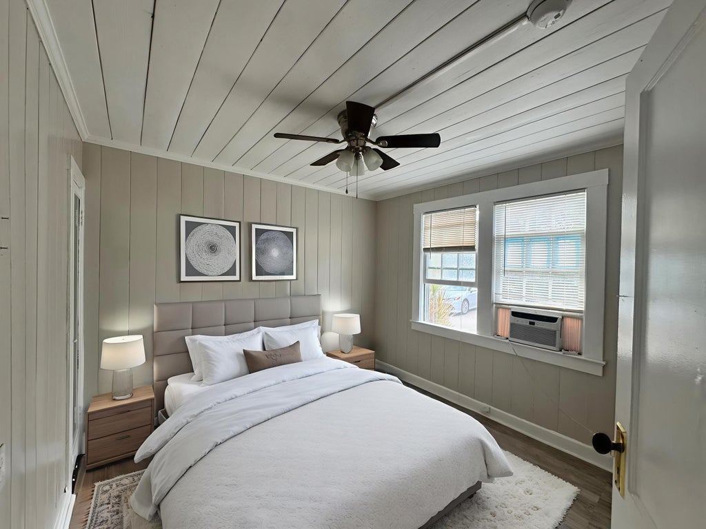 200 Park Av #16, Lake Park