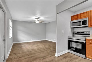 Photo of Listing #RX-11136143