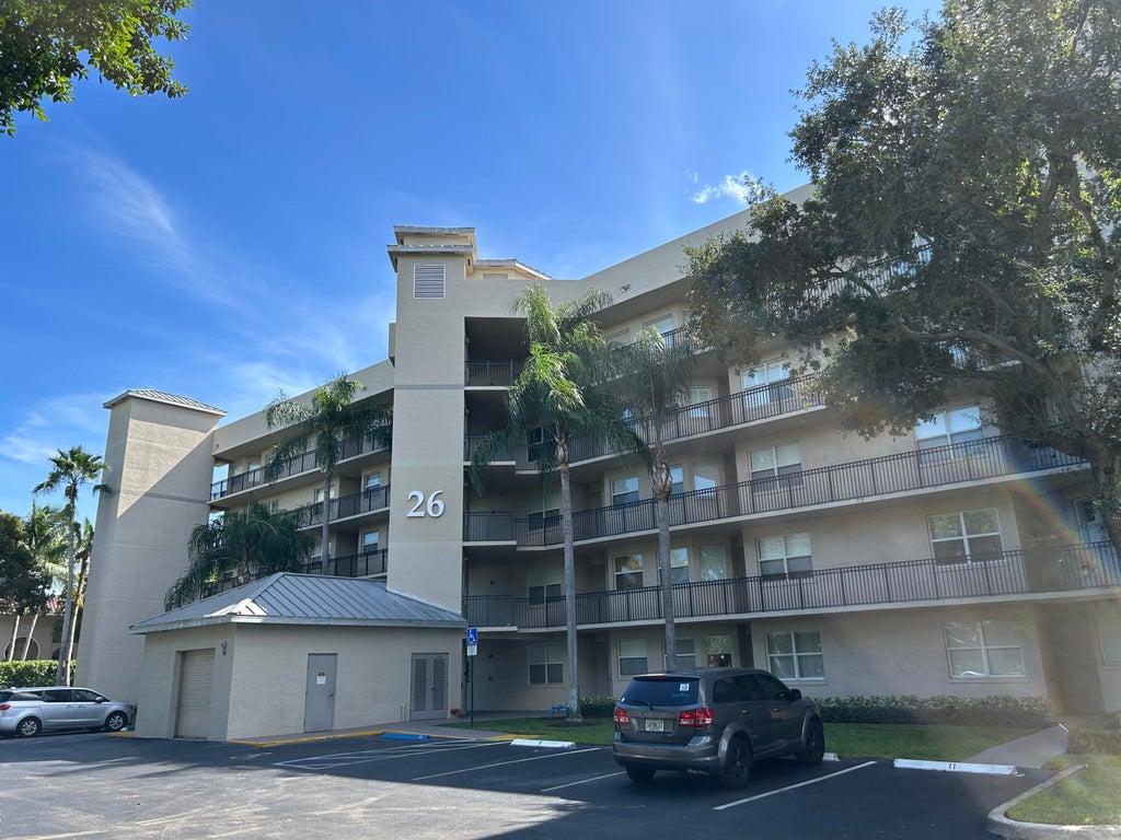 26 Royal Palm Way #405, Boca Raton