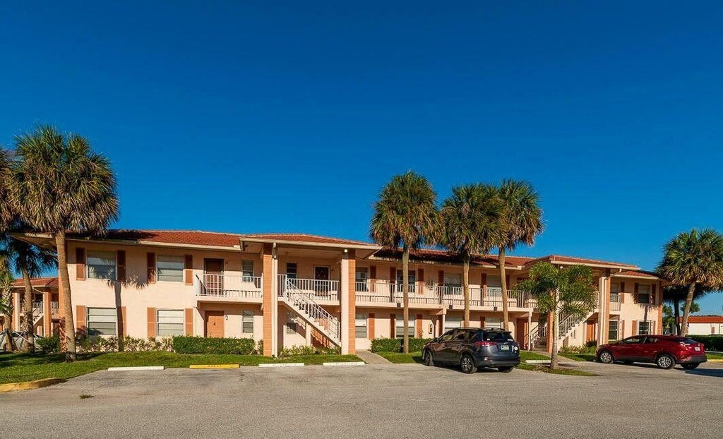 9929 Three Lakes Circle, Boca Raton