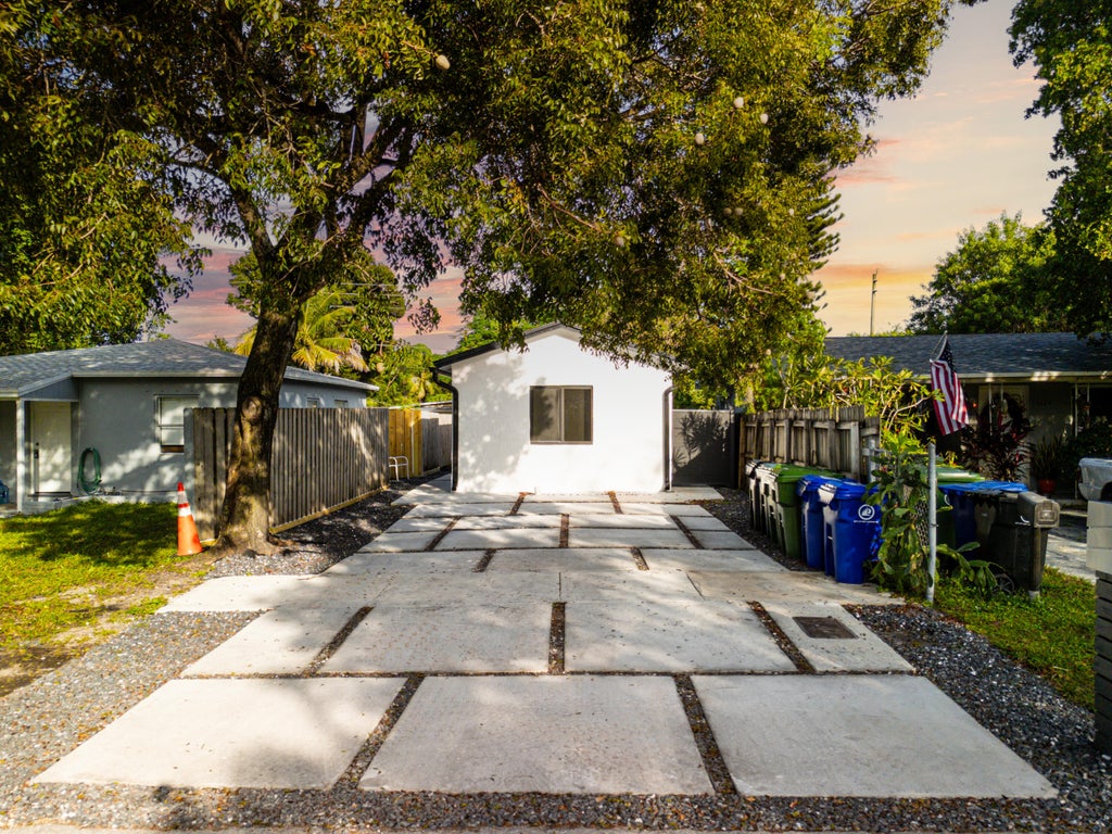 N/A, Fort Lauderdale