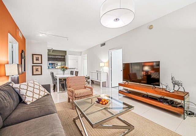 550 Okeechobee Blvd #306, West Palm Beach