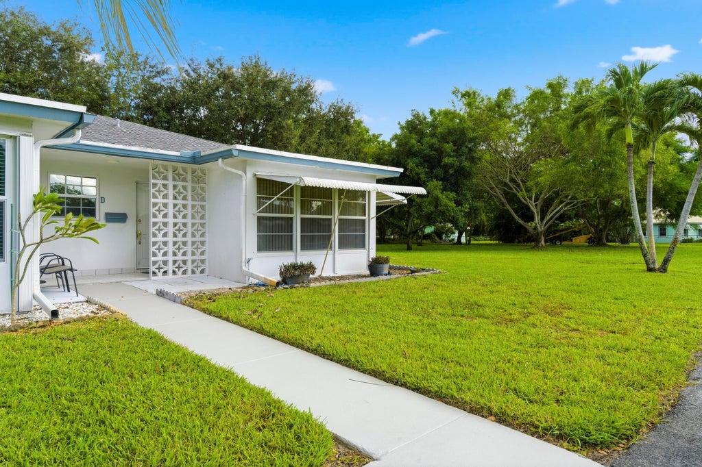 1167 S Drive Circle #d, Delray Beach