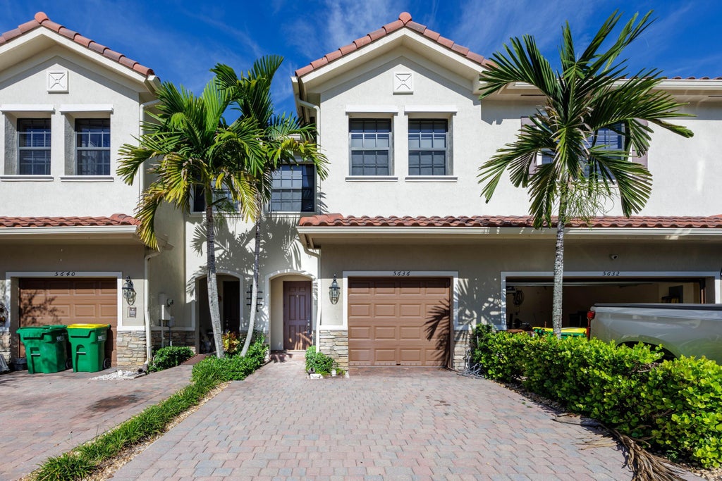 5636 Nw 58th Lane, Tamarac