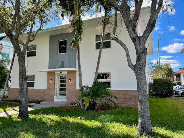 23 S Lakeside Dr, Lake Worth Beach