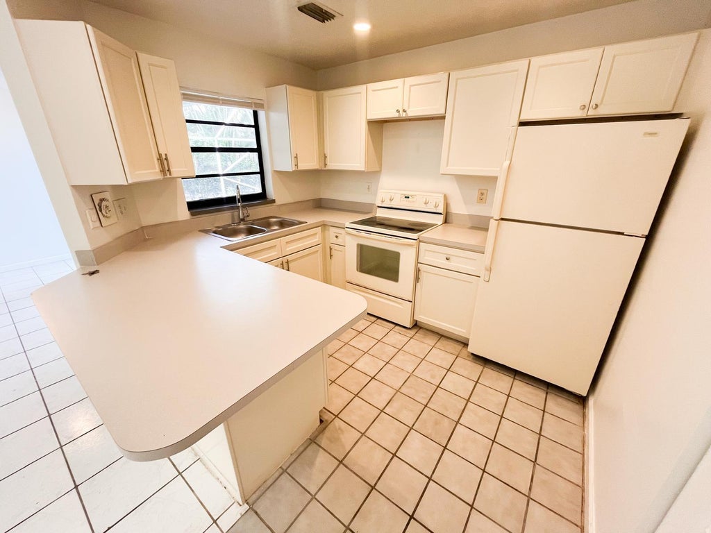 1543 Hawthorne Place, Wellington