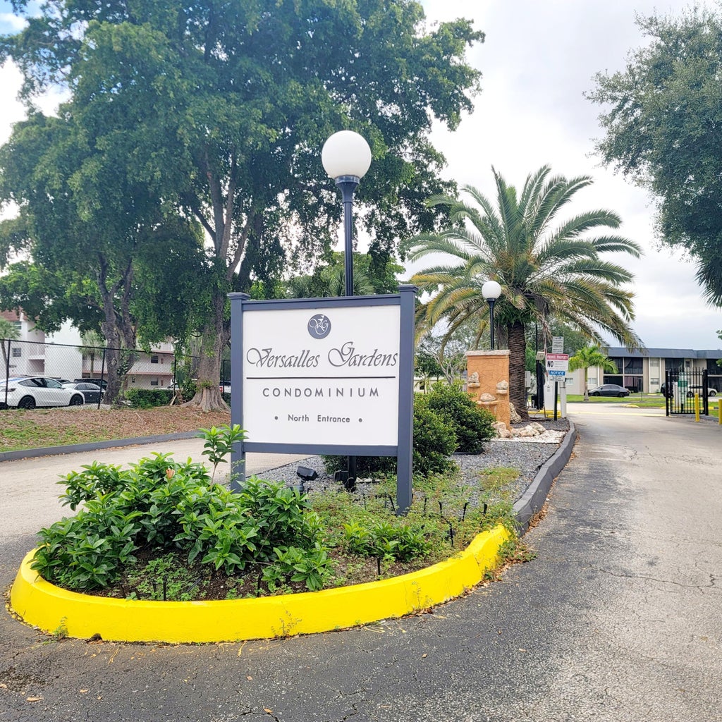 7911 N Colony Circle #305, Tamarac