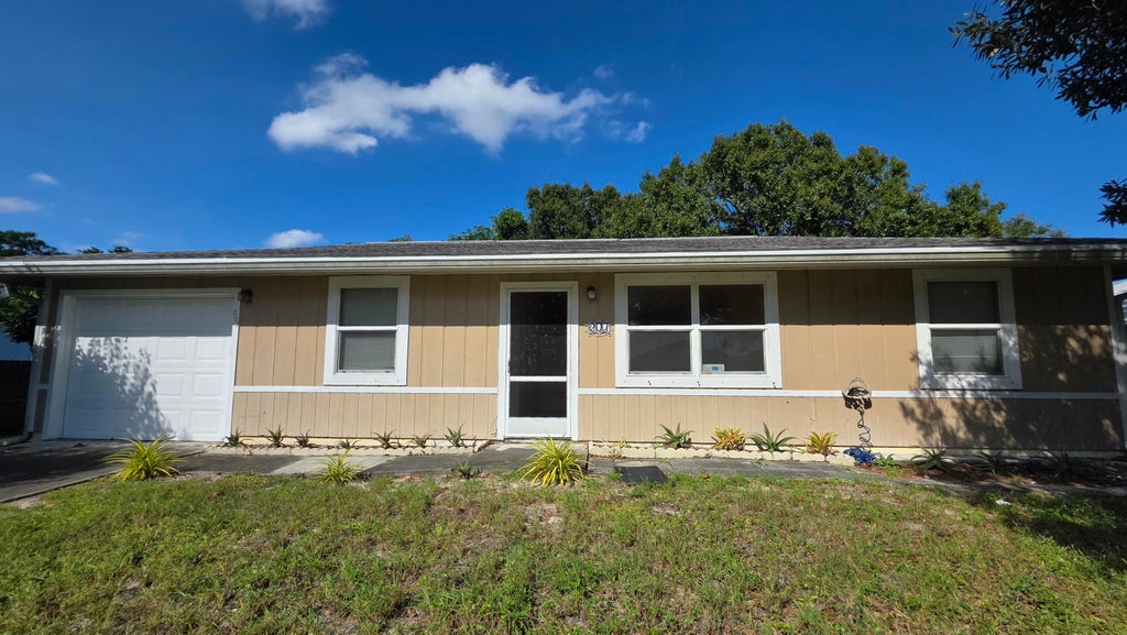 207 Sw Statler Av, Port Saint Lucie