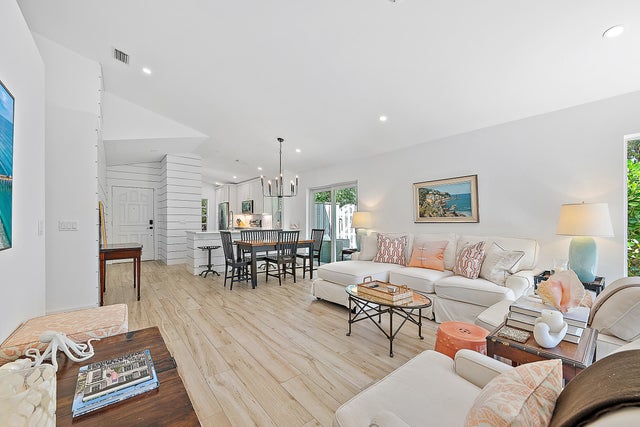 Photo of Listing #RX-11137899