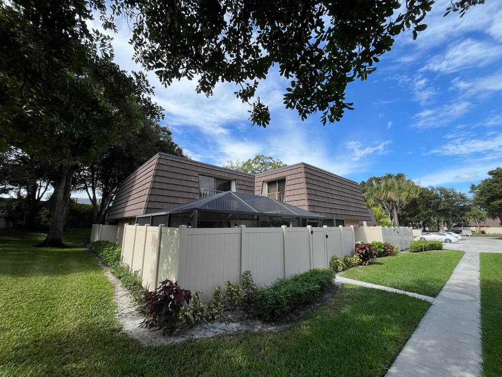 7510 75th Way, West Palm Beach