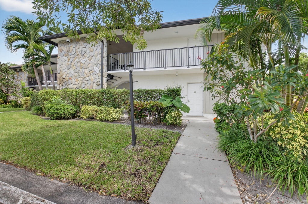 451 Greensward Lane #104-b, Delray Beach