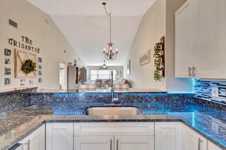 Photo of Listing #RX-11138291