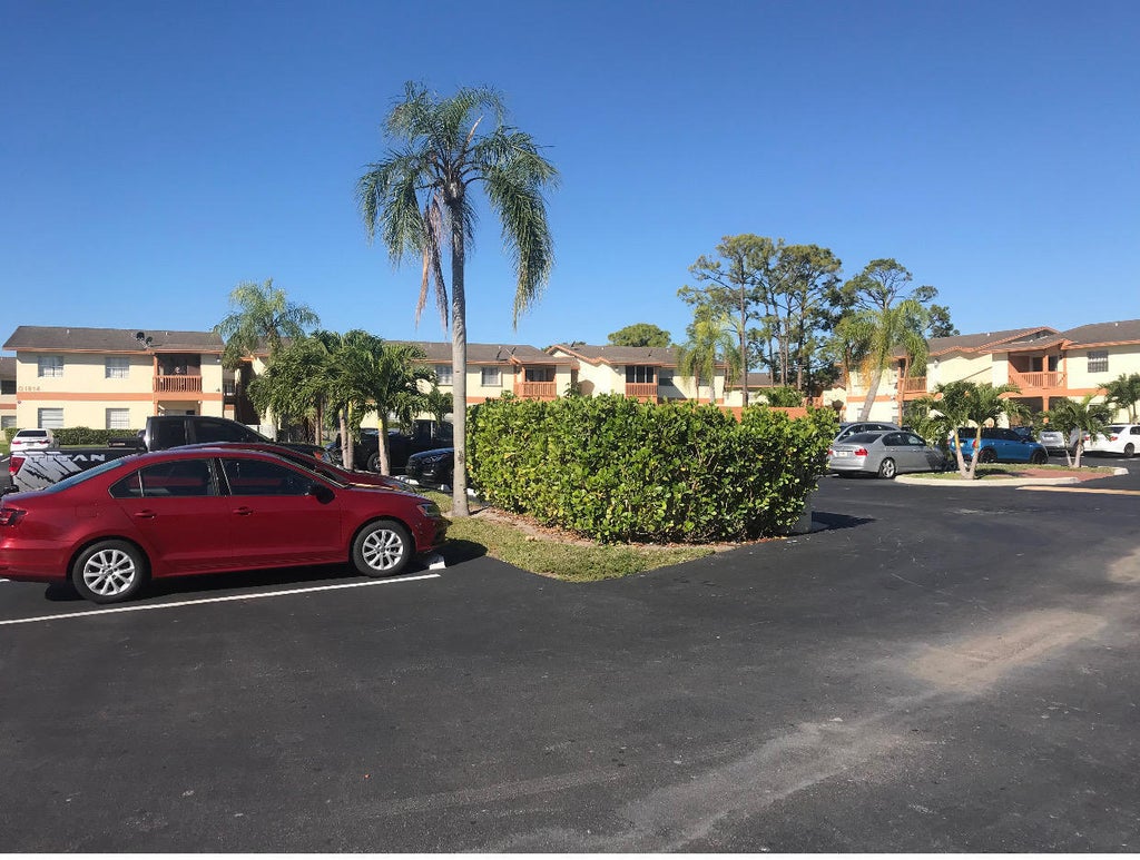 1846 Abbey Road #102, West Palm Beach