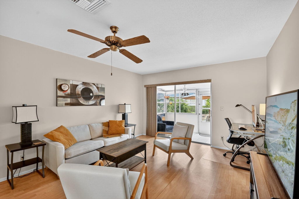 2673 Barkley Drive E #b, West Palm Beach