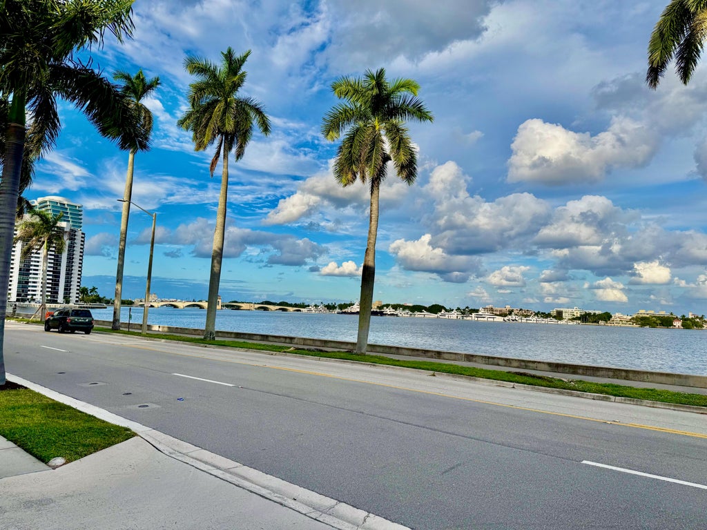 1527 S Flagler Drive #206f, West Palm Beach