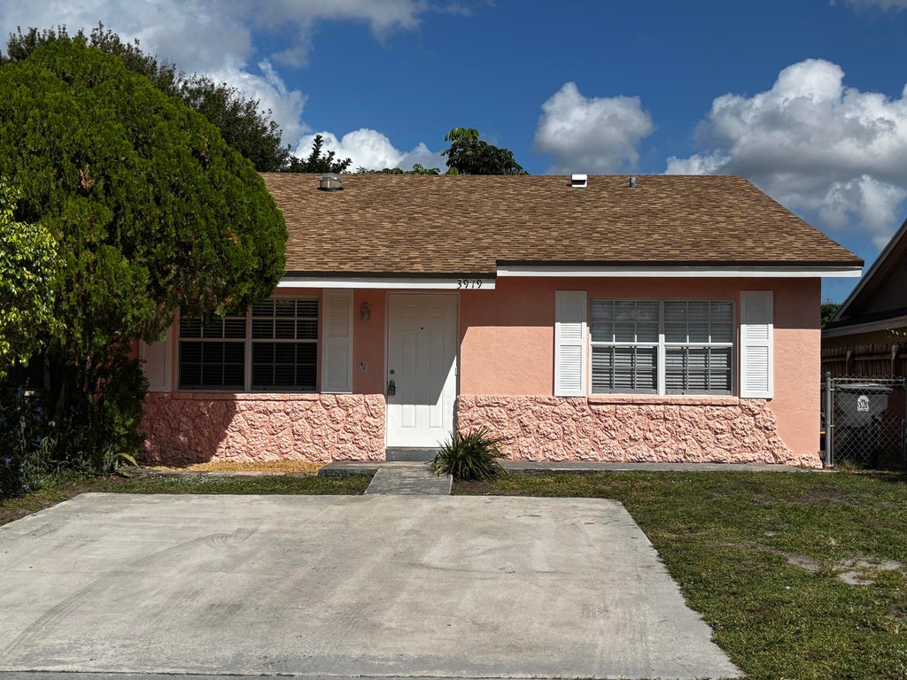 3919 Wilshire Street, West Palm Beach