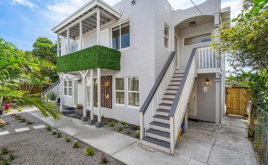 414 33rd Street #100, West Palm Beach