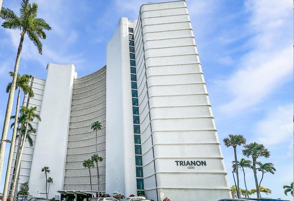 1200 S Flagler Drive #802, West Palm Beach