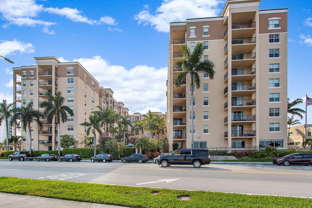 1801 N Flagler Drive #110, West Palm Beach