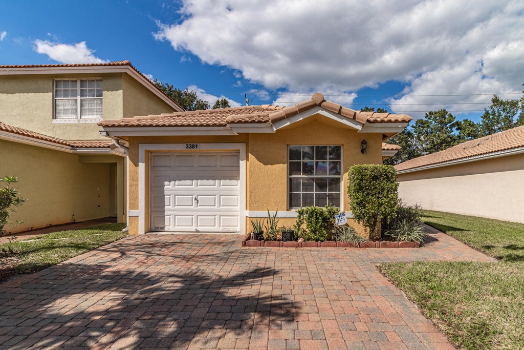 3381 Commodore Court, West Palm Beach