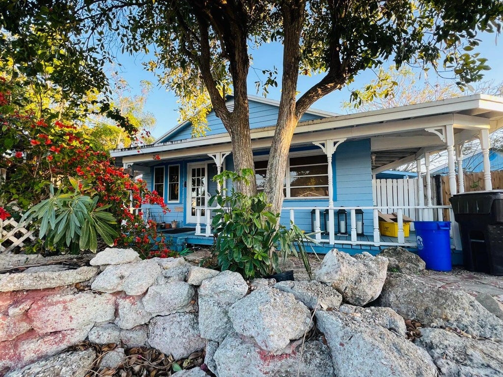 714 W Lakewood Road #a, West Palm Beach