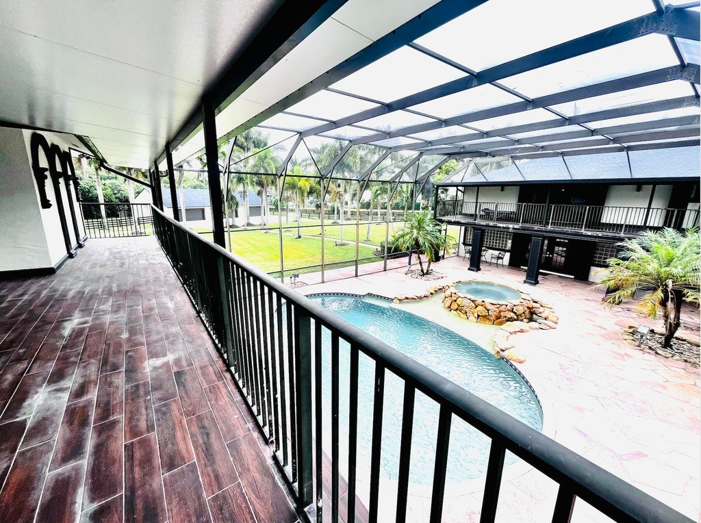 6186 Duckweed Road, Wellington