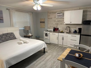 Photo of Listing #RX-11140077