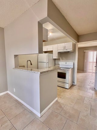 Photo of Listing #RX-11140176